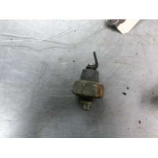 99M023 Engine Oil Pressure Sensor For 03-06 Mitsubishi Montero  3.8